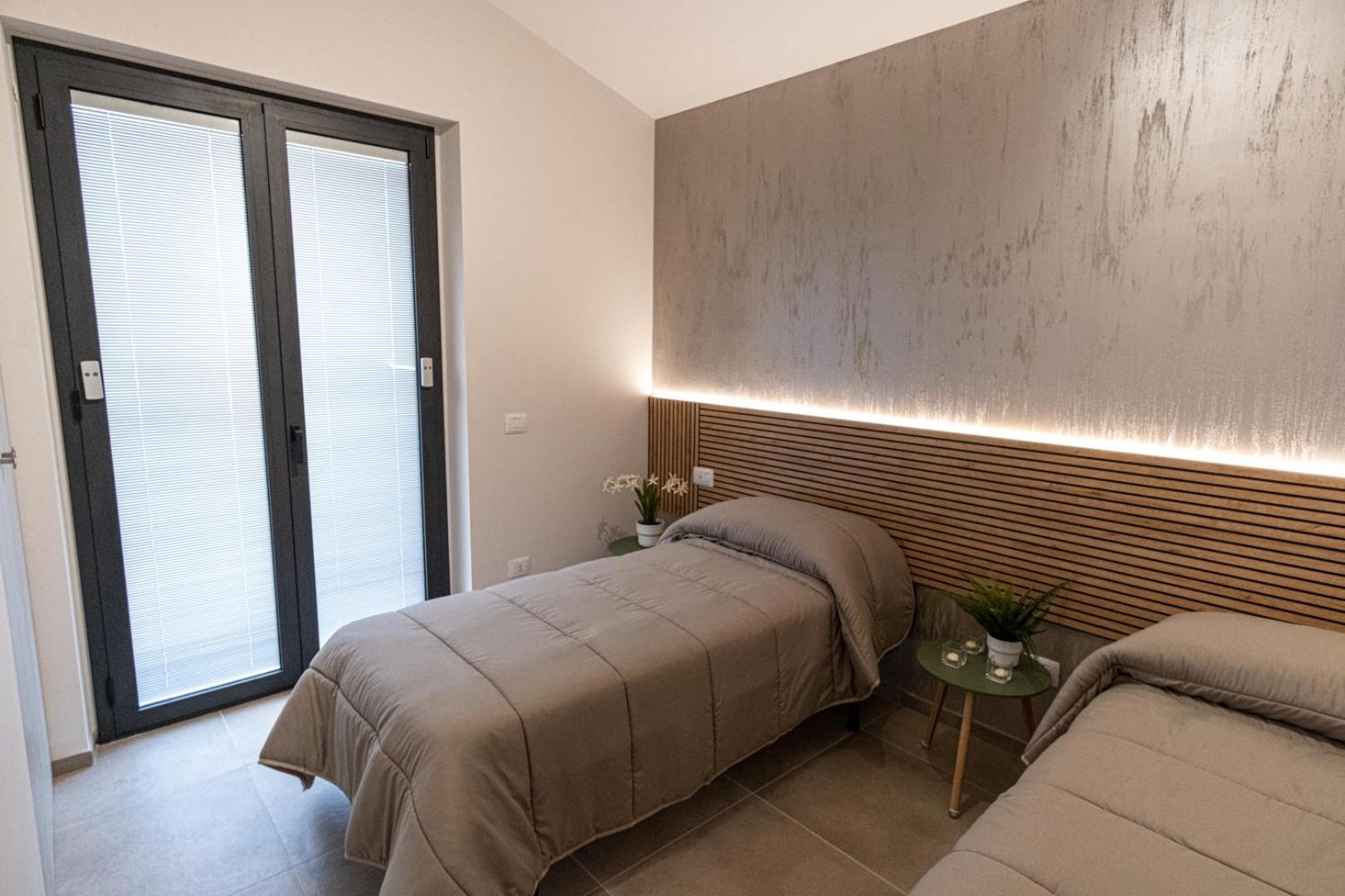 Vile Home - Intera Villa Favara Exterior foto