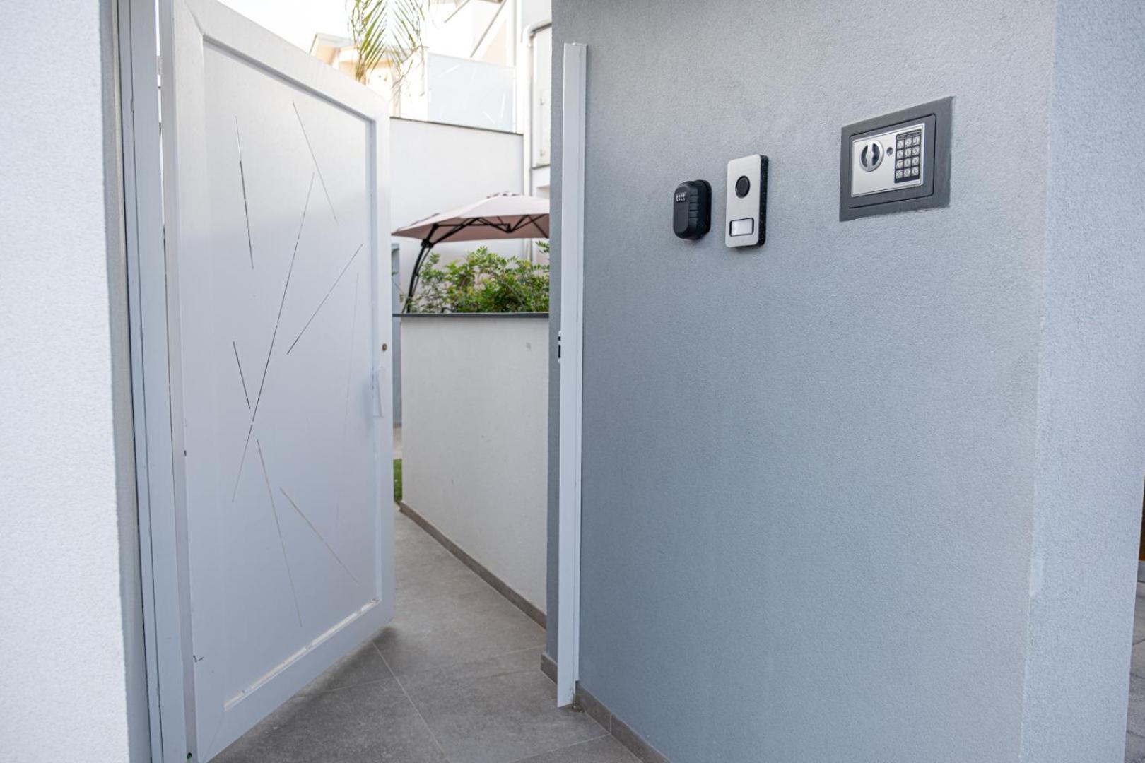 Vile Home - Intera Villa Favara Exterior foto